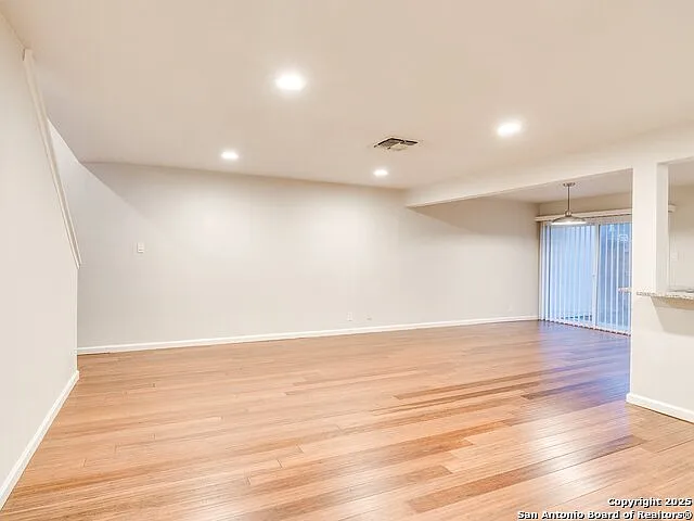 100 Lorenz Rd #1504 — Photo 11