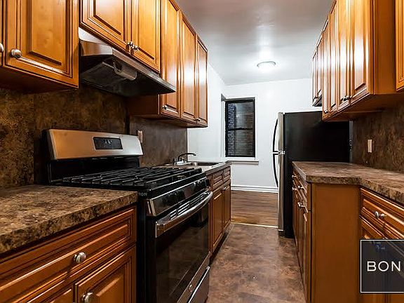 3rd image of 7609 34th Ave APT 210
