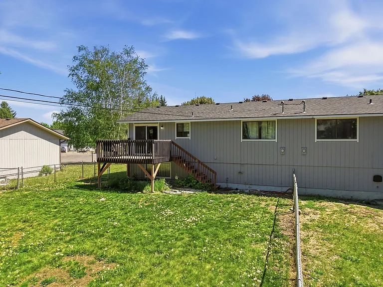 2705 N Robie Ct — Photo 29