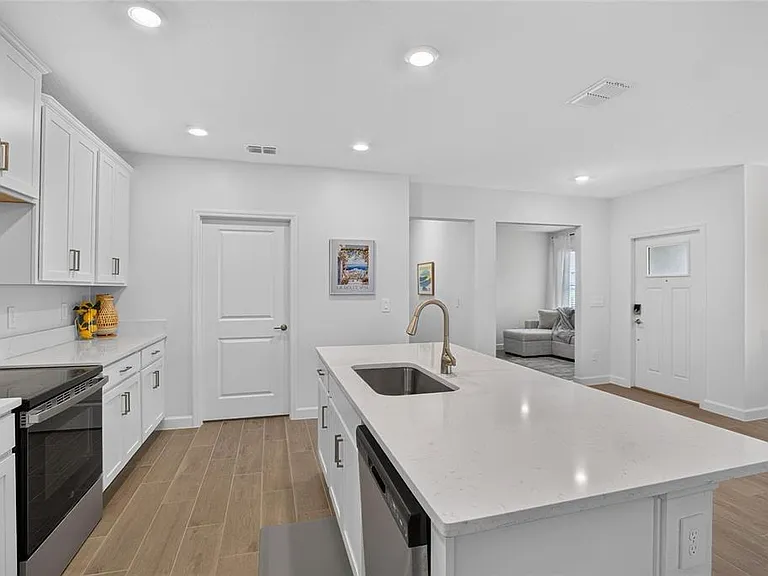 6693 Homebound Way — Photo 15