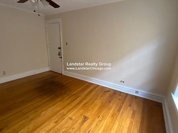 4th image of 2621 W Gunnison St #I1