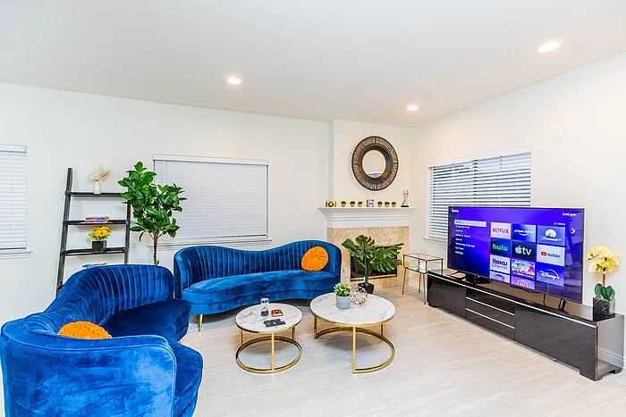 5 bed, 4.0 bath, $5,000 — Photo 2