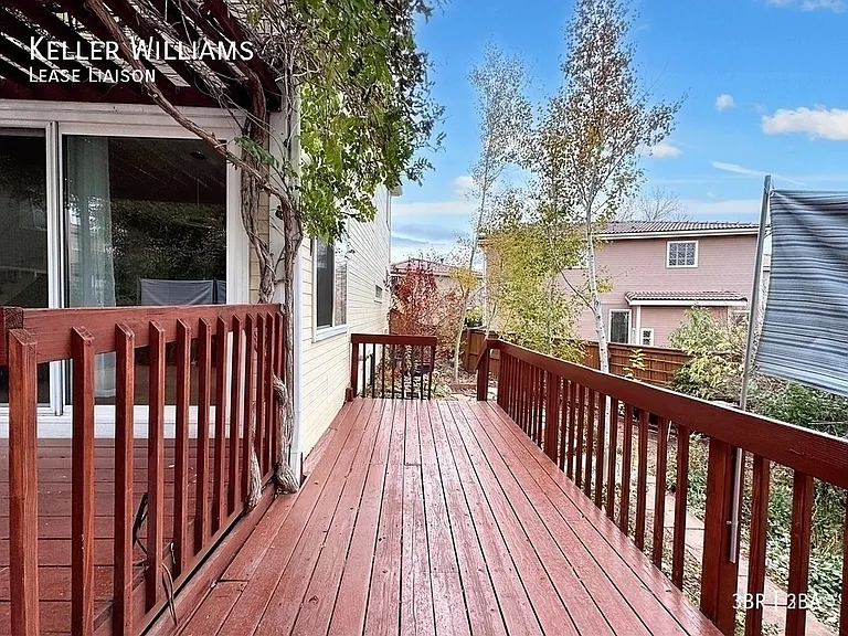 1237 Laurenwood Way — Photo 31