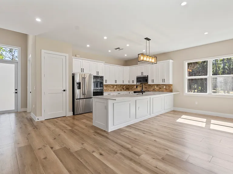 4261 Kathy Ave — Photo 8