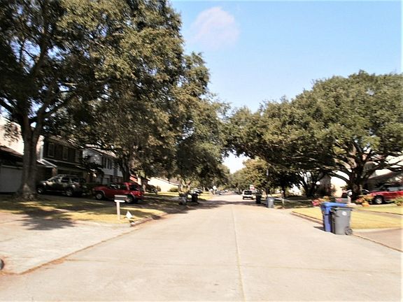 4th image of 2135 Hilton Head Dr