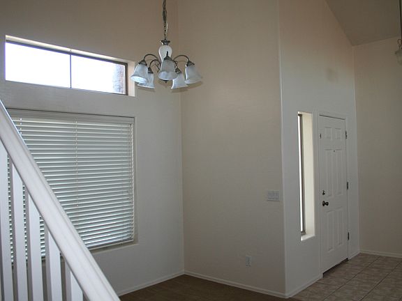 4th image of 25781 W Elizabeth Ave