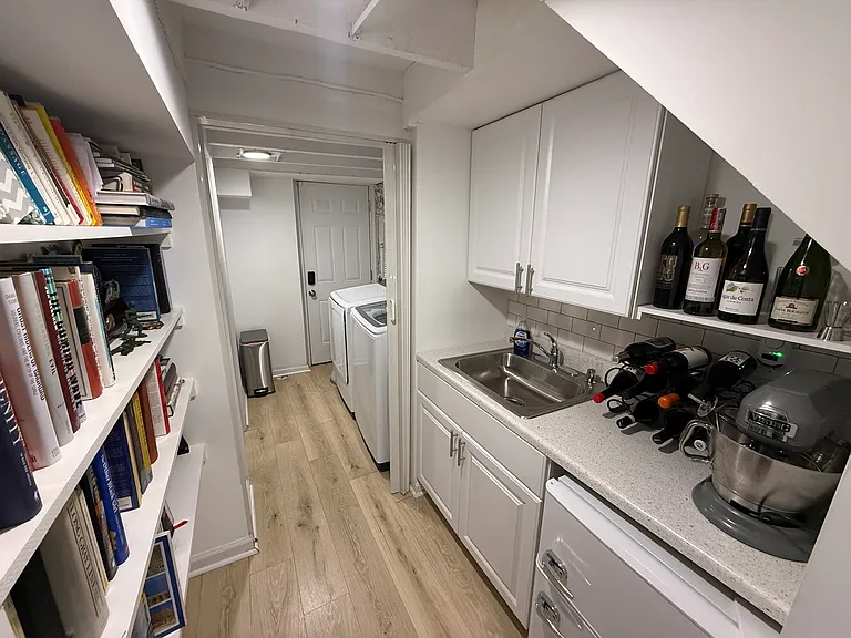 200 N St NW — Photo 14