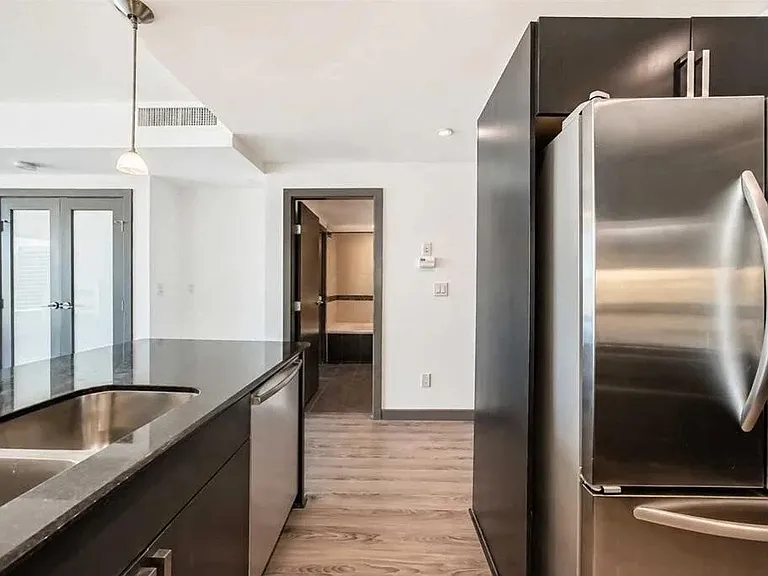 888 4th Ave SW #1902 — Photo 13