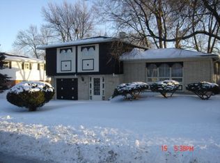 5939 El Morro Ln, Oak Forest, IL
