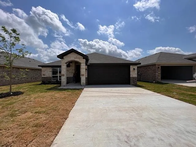 1123 Coriander Rd — Photo 1