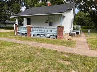 200 SW Orchard St, Topeka, KS 66606