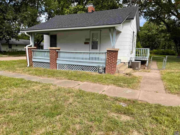 200 SW Orchard St, Topeka, KS 66606