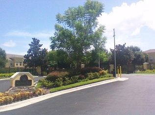 221 Draw Bridge Ln, Valrico, FL 33594