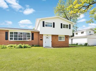 2405 W Atlantic Ave, Waukegan, IL 60085