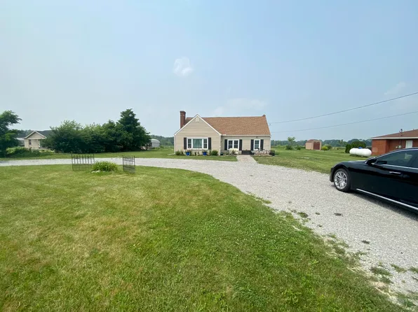 9409 State Route 571, Laura, OH 45337