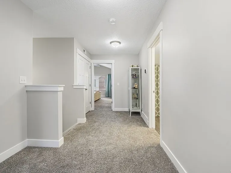 9288 S Castlebury Ct — Photo 10