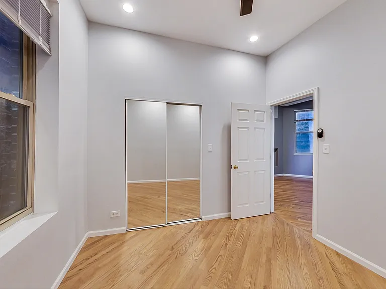 2141 W Crystal St #2 — Photo 16