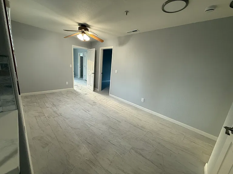 235A Peyton St — Photo 17