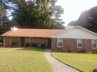 165 Brandon Ln, Fayetteville, GA 30214