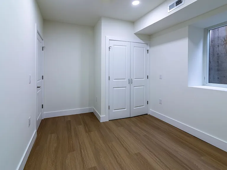 3956 Parrish St — Photo 14