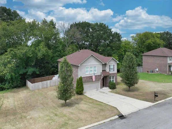 1011 Carriage Trl, Mount Juliet, TN 37122