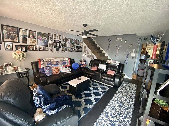 2nd image of 100 Glenrose Cir