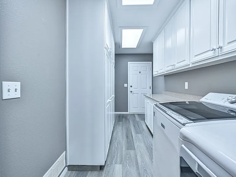 317 W Shamrock Ave — Photo 20