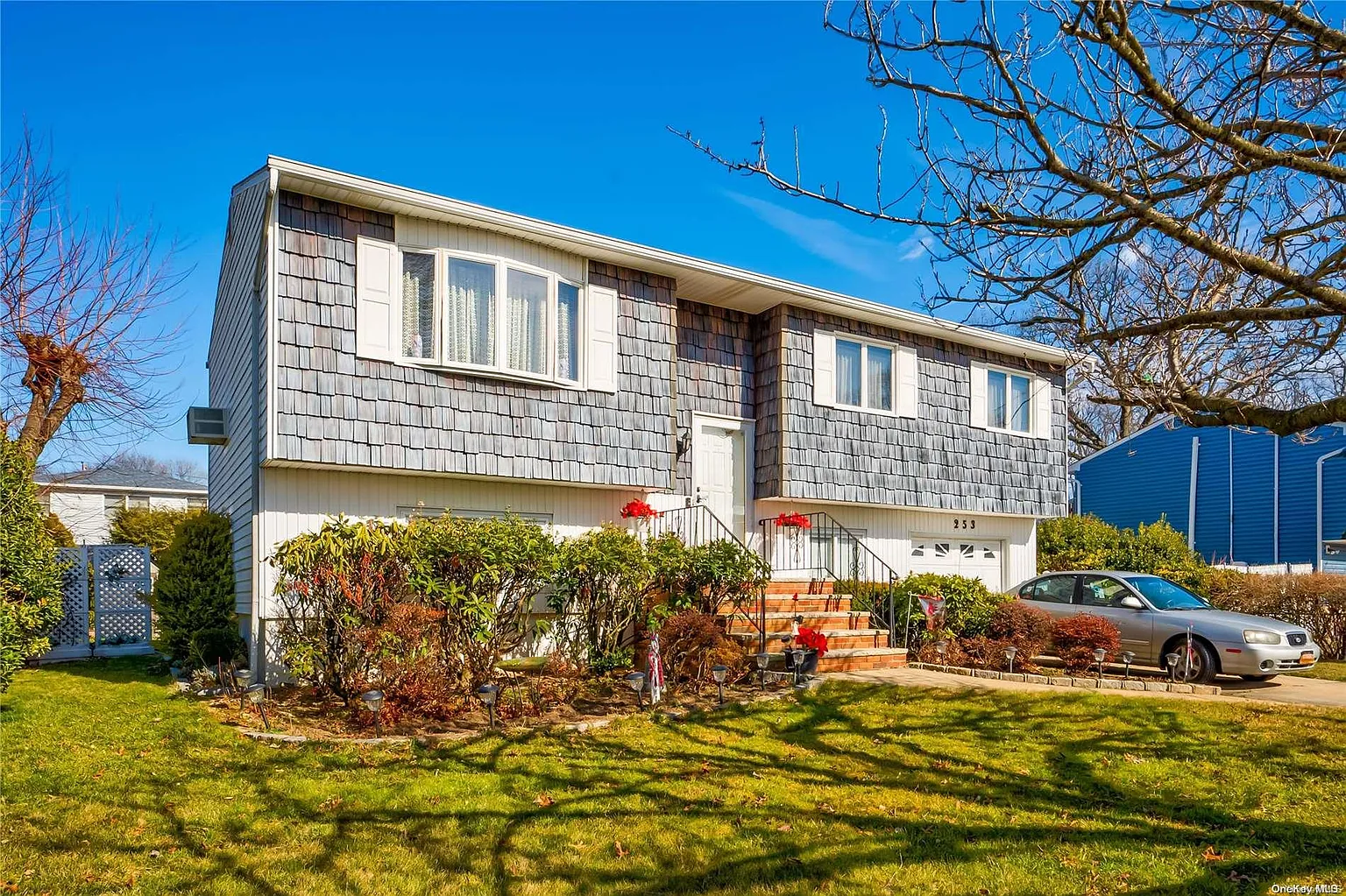 253 Montgomery Avenue photo 1