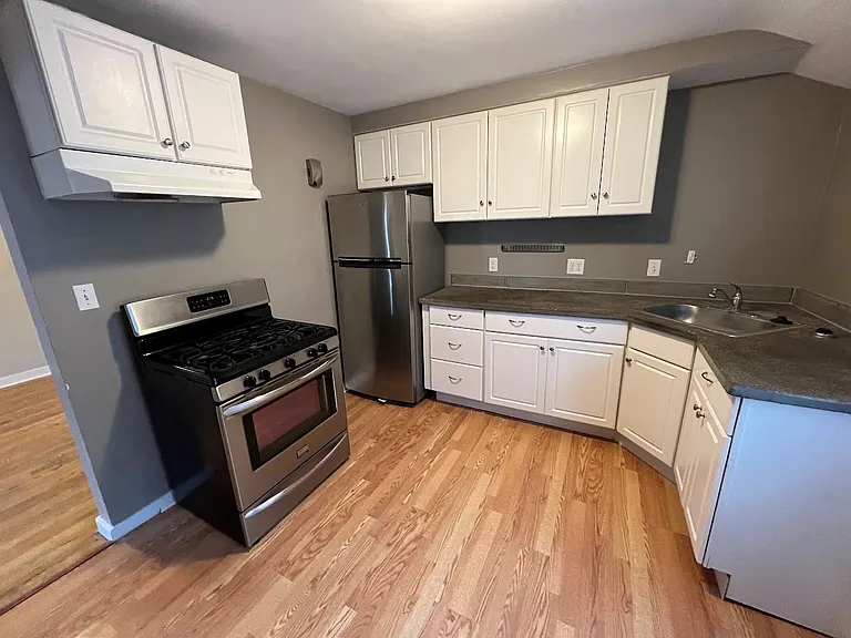 1116 E Dayton St #2 — Photo 5