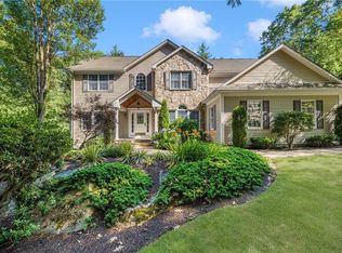 23 Toni Cir, North Smithfield, RI 02896