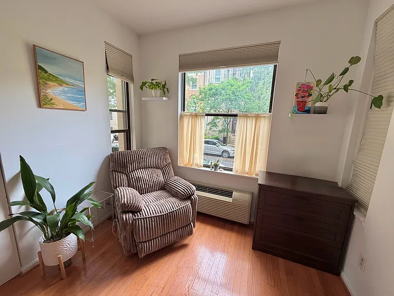 Mintwood Pl NW — Photo 17