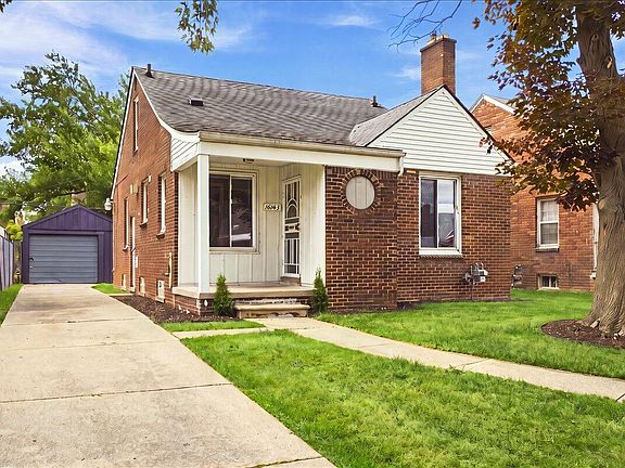2nd image of 16143 Oakfield St