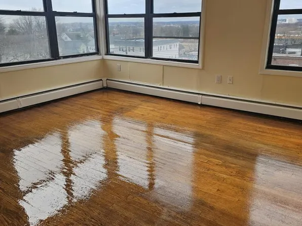 749 Arctic St, Bridgeport, CT