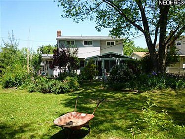 3rd image of 21921 Sherwood Dr