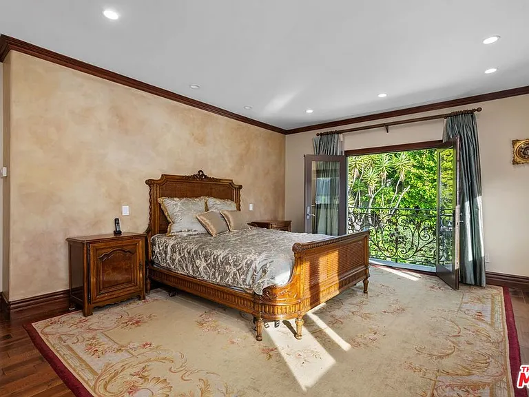 2108 San Ysidro Dr — Photo 24