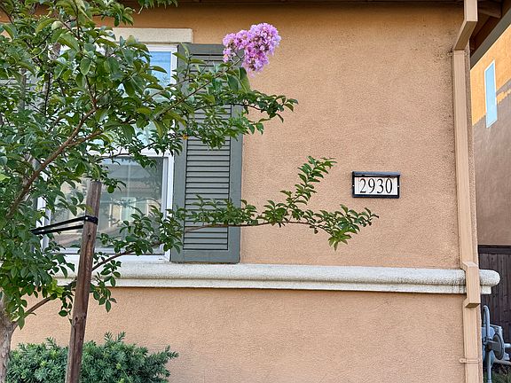 3rd image of 2930 Bowden Square Way