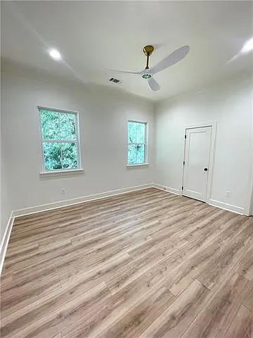 602 Foy St — Photo 8