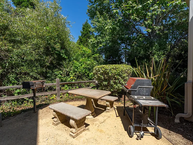 3372 Rockview Pl #1 — Photo 31