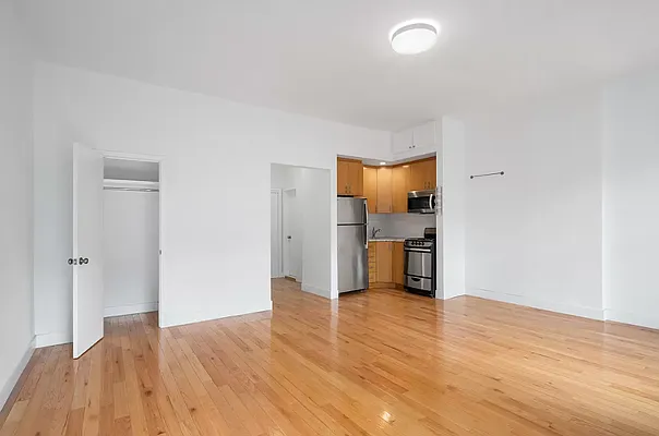 Rented by Compass | media 6