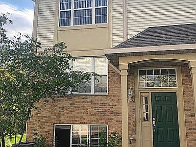 1st image of 2769 Woodmere Dr