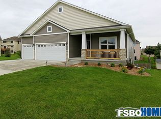 2725 Windsor Dr, Norwalk, IA 50211