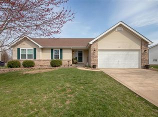253 Hickory Wood Dr, Lake Saint Louis, MO 63367