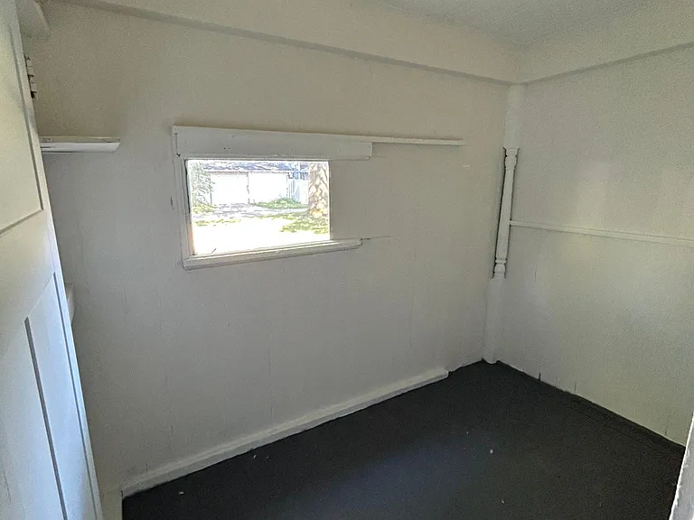 1004 Woodward Ave — Photo 25