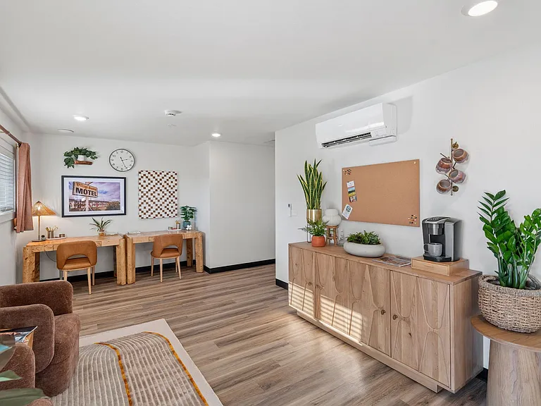 Nova Apartments — Photo 6