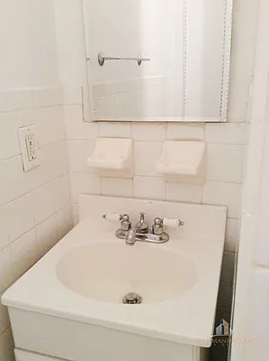 Rented by ONE Manhattan Real Estate | media 8