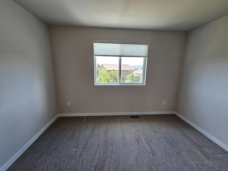 1853 Clayhouse Dr — Photo 18