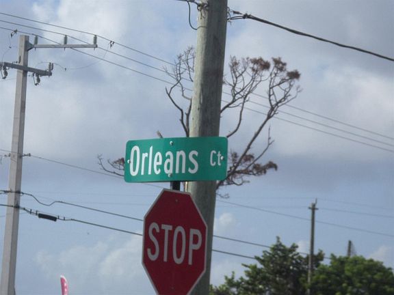 5th image of 4822 Orleans Ct APT B