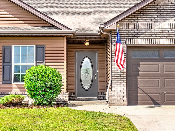 4th image of 1021 Charles Thomas Dr