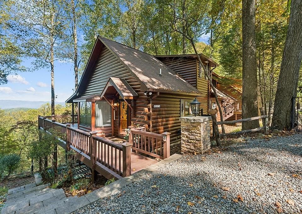 1st image of 1225 Walnut Rdg