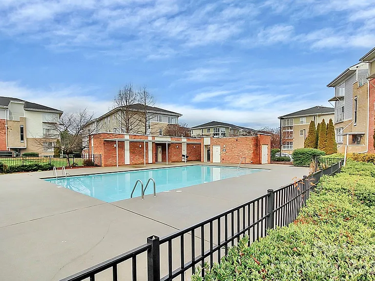 621 Raphael Pl — Photo 18